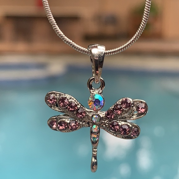 New Crystal Dragonfly necklace with 16” chain - Picture 1 of 6
